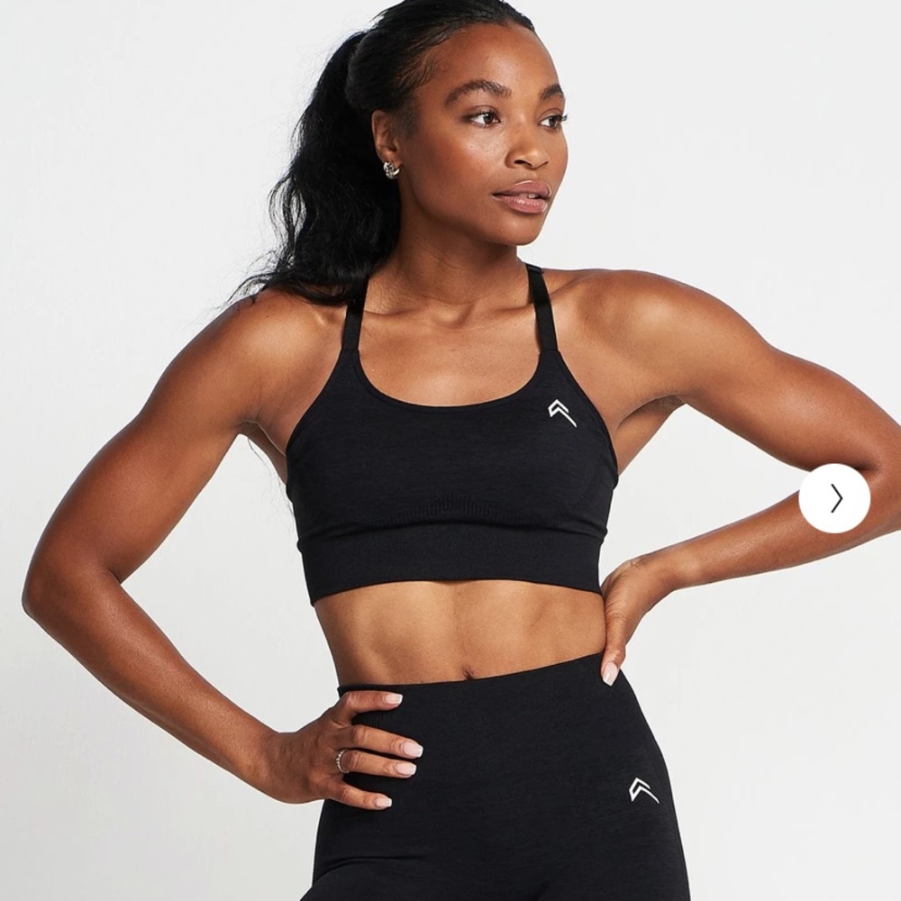 Black XS oner active sporta bra